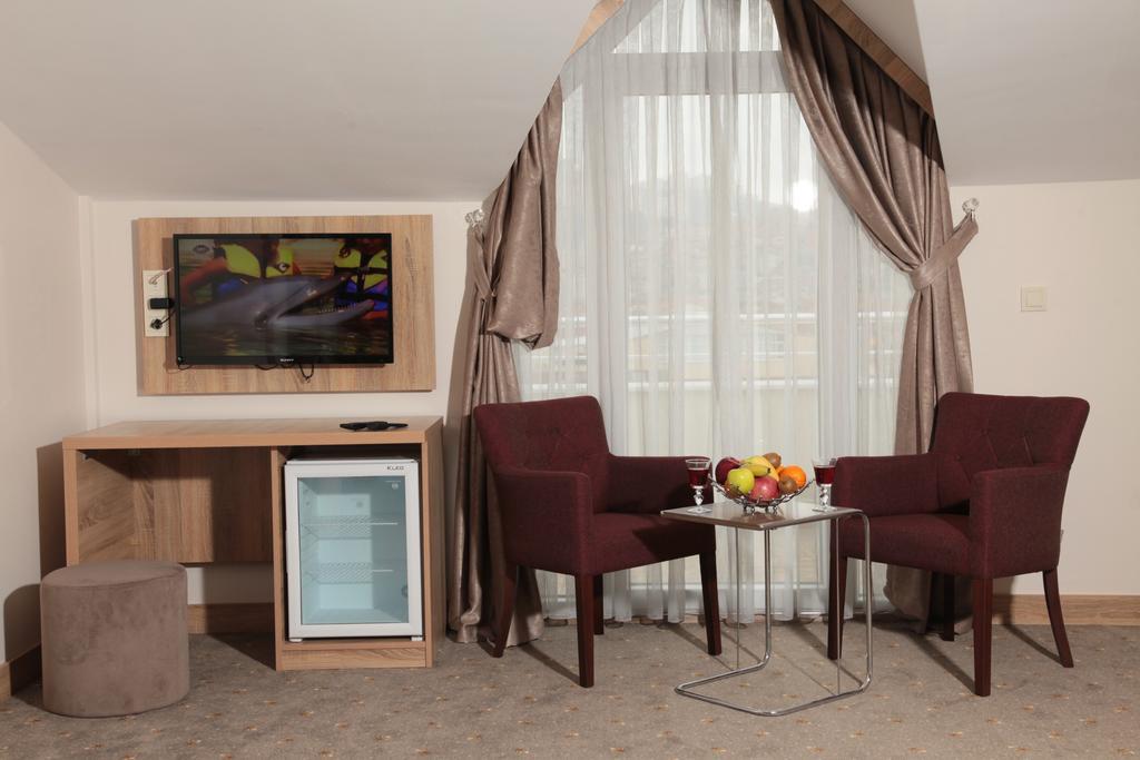 Remila Hotel Kocaeli Buitenkant foto
