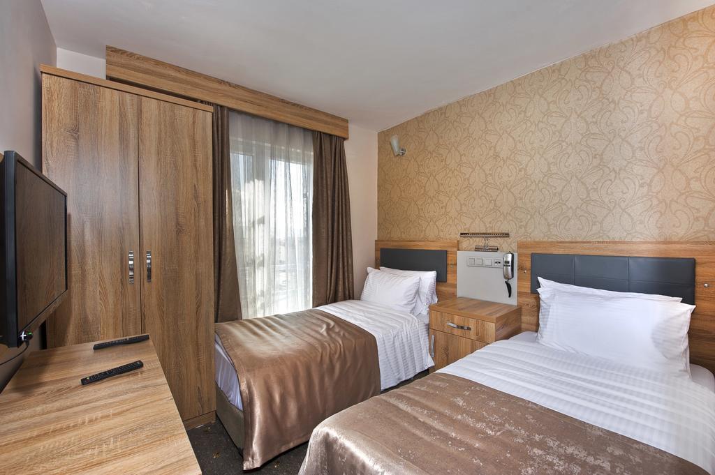 Remila Hotel Kocaeli Buitenkant foto